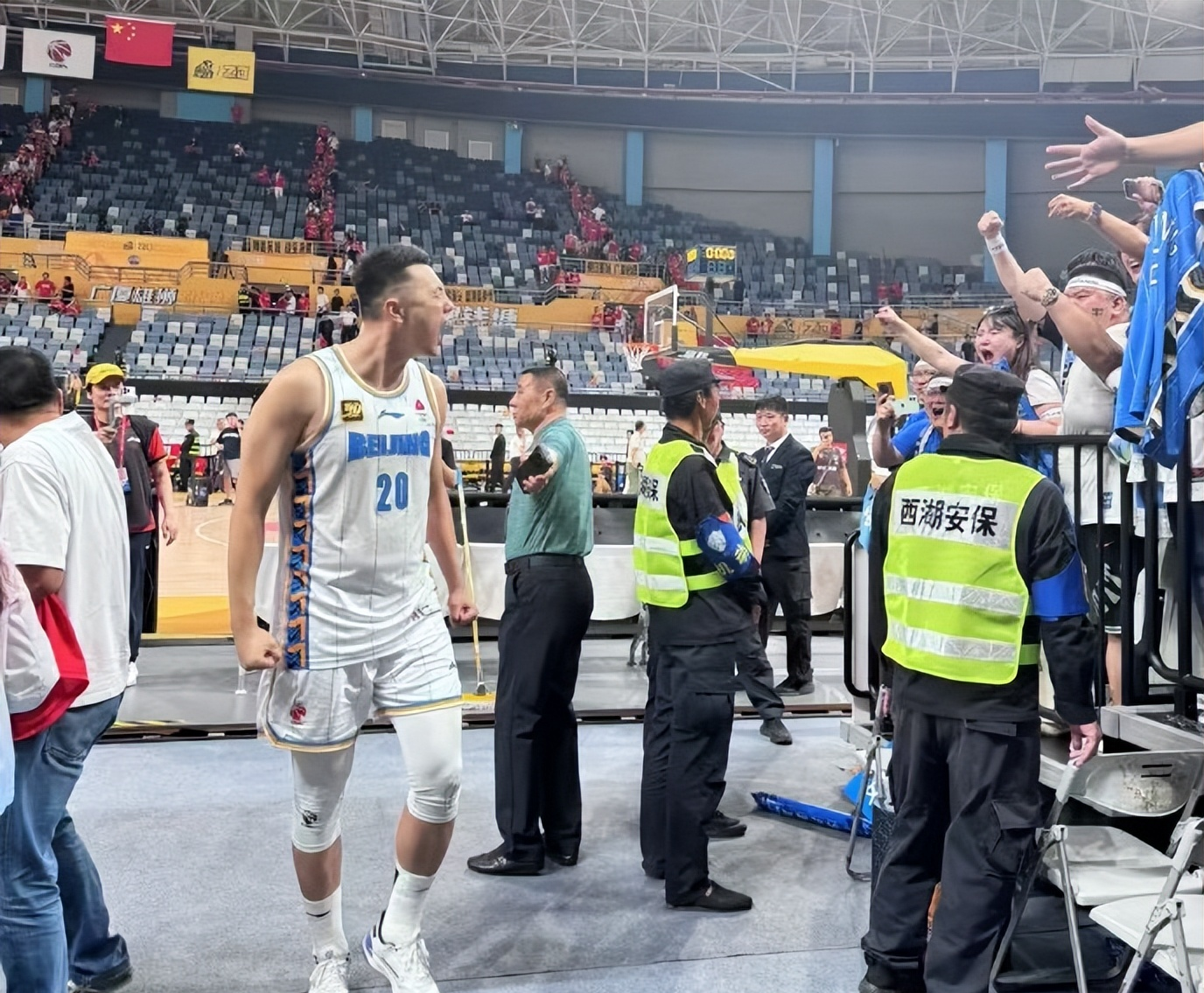 cba直播节目上海对宁波回放_(cba今日上海对辽宁比分)  第1张