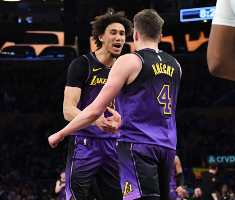 nba直播湖人对阵马刺_(nba湖人对马刺直播视频)