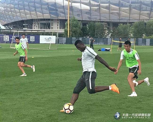 中超足彩免费视频直播app_(足球直播在线直播观看免费中超)  第1张