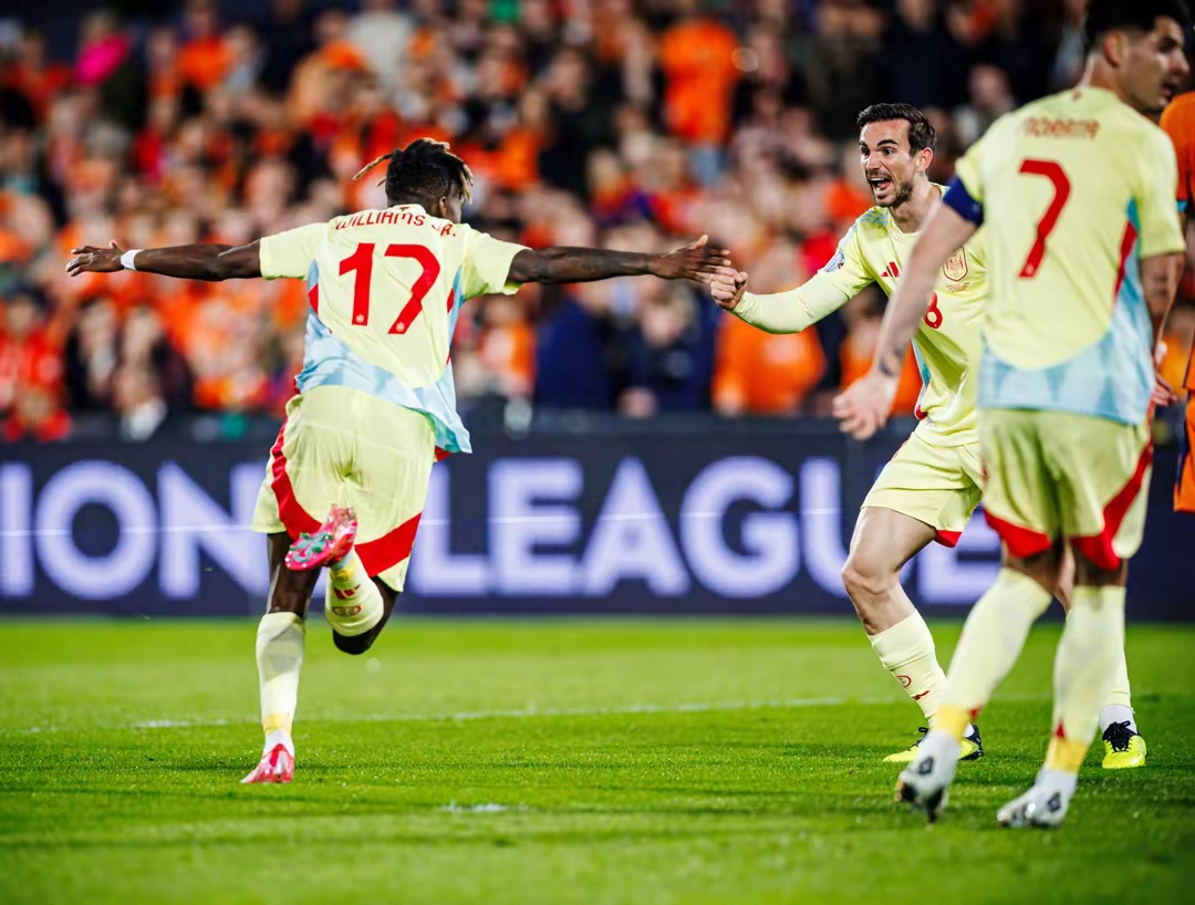 足球比赛在线观看_(黑白直播足球比赛在线观看)