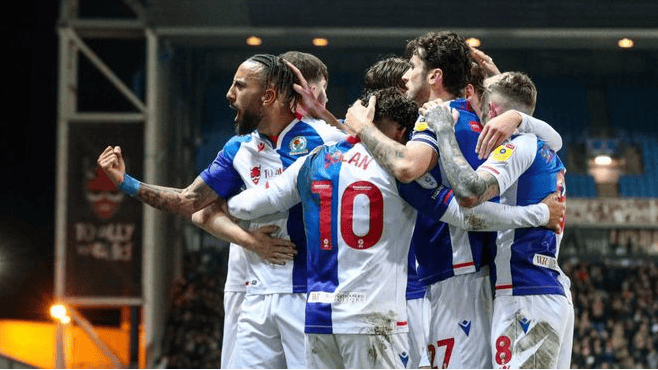 阿什利扬儿子签约伊普斯维奇父子有望同台竞技的简单介绍