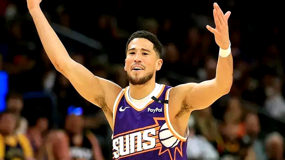 包含足坛转会费TOP10：内马尔仍居首利物浦两新援上班的词条