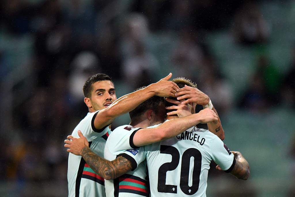 法甲巴黎圣日耳曼3-3斯特拉斯堡巴黎领先优势缩小至1分的简单介绍  第2张