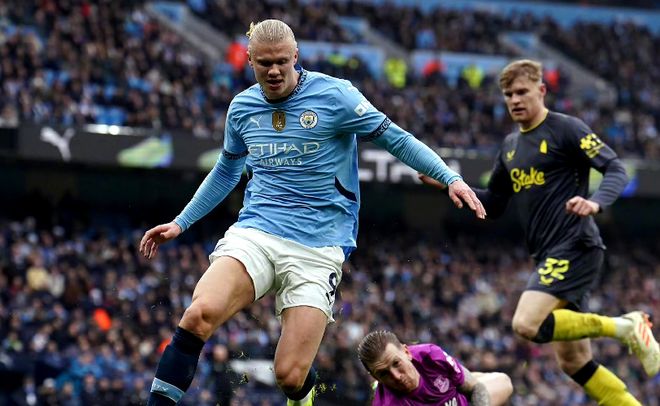 关于曼联VS埃弗顿红魔VS太妃糖实时解说免费在线看的信息