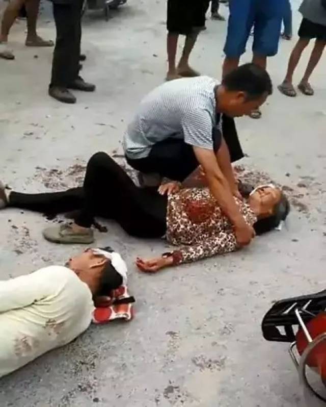 云南玉昆球员张祥硕被撞后出现眩晕伤势无大碍的简单介绍  第2张