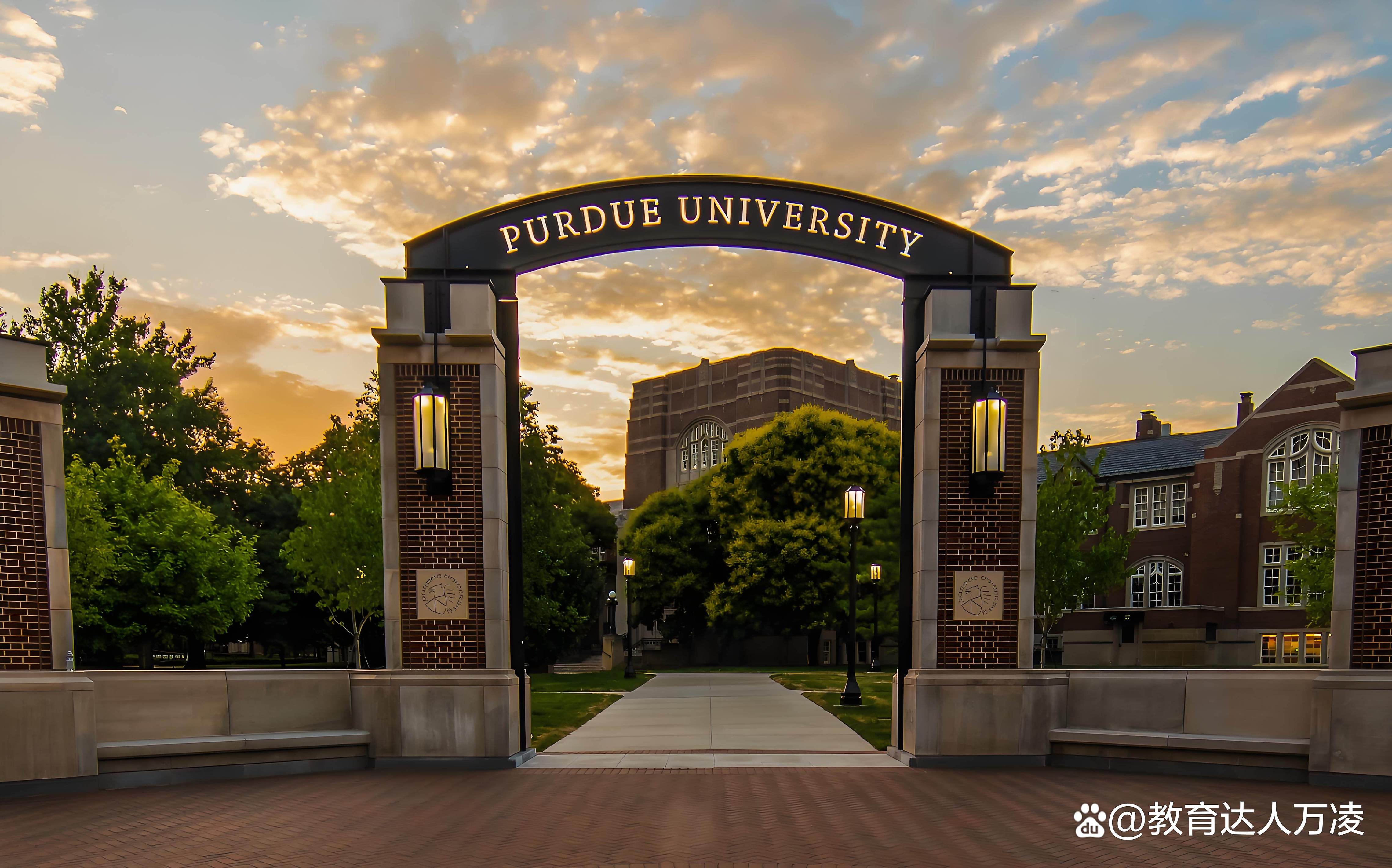 关于NCAA:普渡大学VS孟菲斯大学的信息  第1张