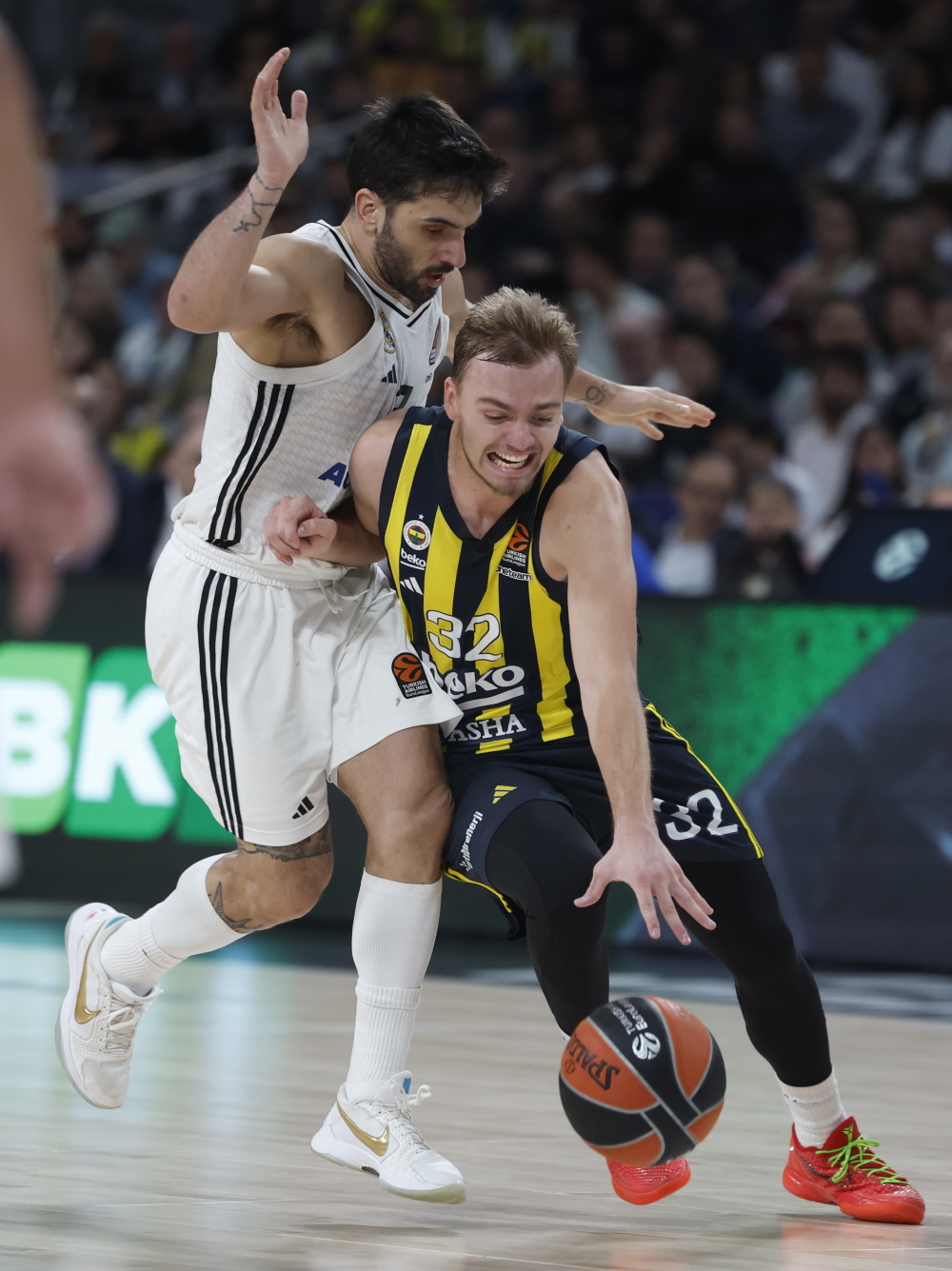 包含土篮超:费内巴切VS布尔萨体育的词条  第1张