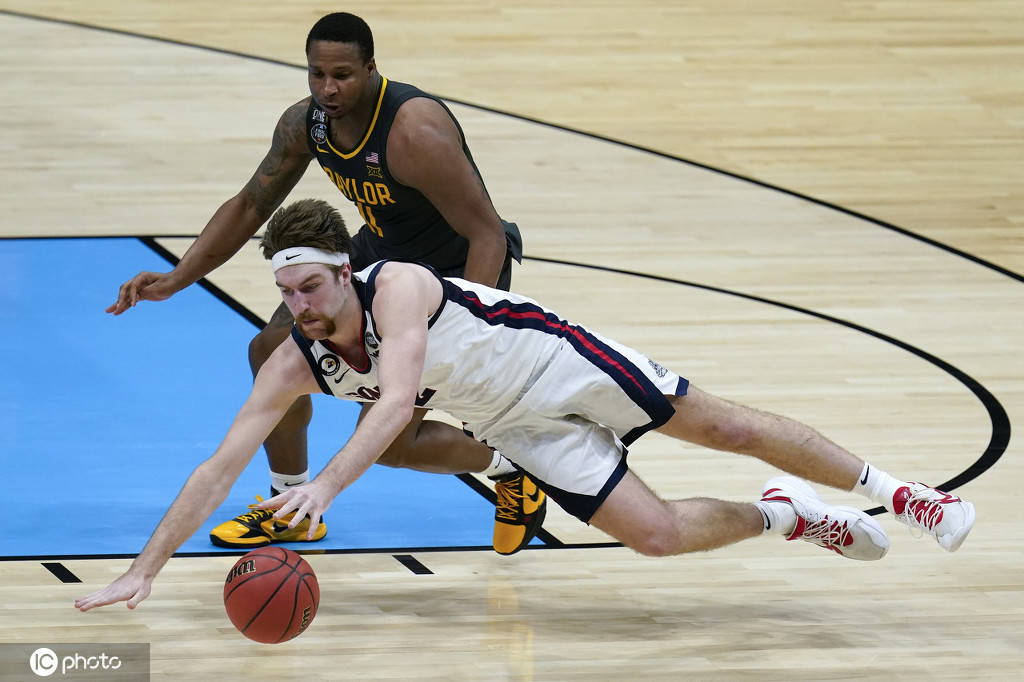 NCAA:弗吉尼亚理工大学VS布莱恩特大学的简单介绍