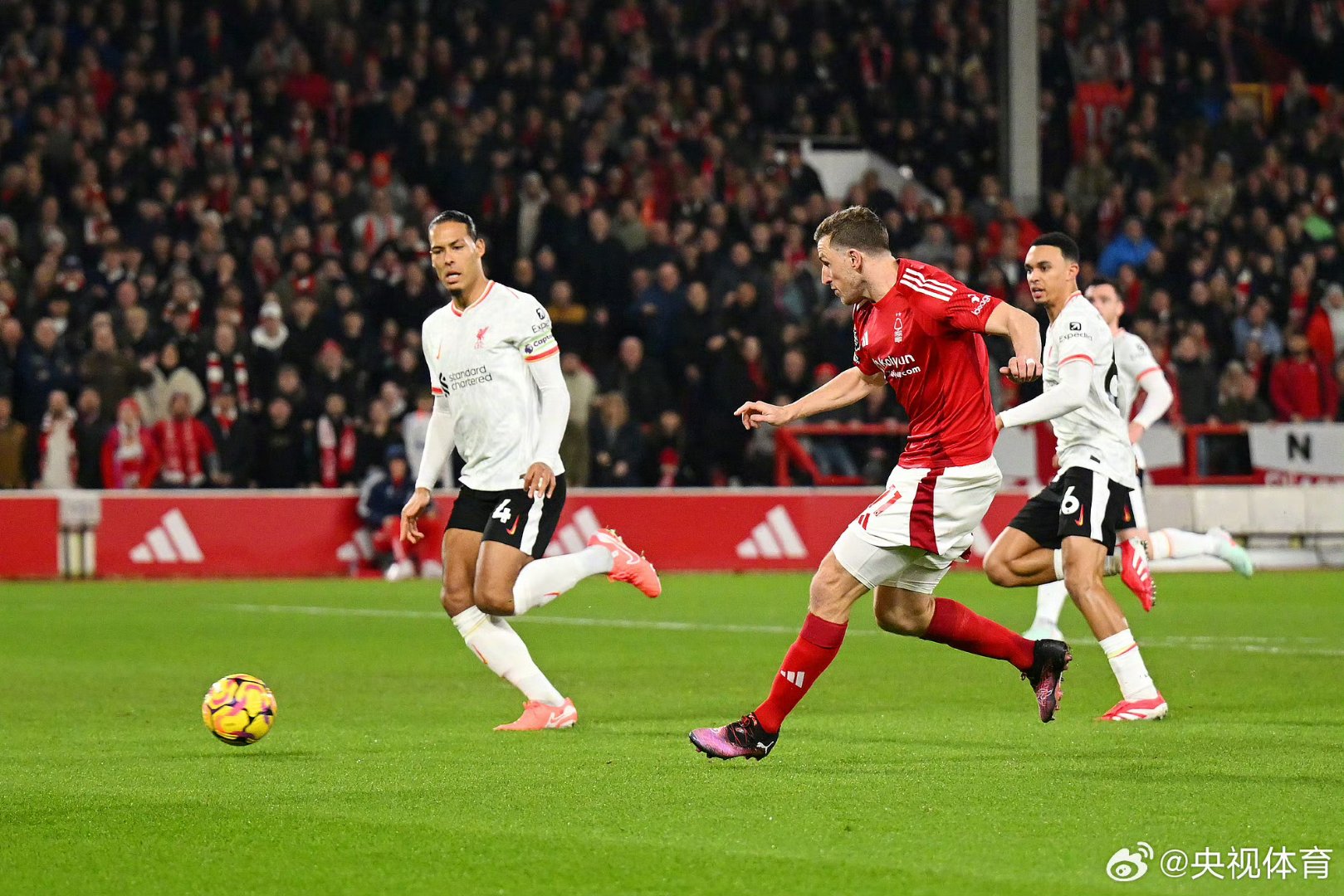 关于利物浦领跑埃基蒂克争夺战红军将其作为中锋引援人选的信息 第1张 关于利物浦领跑埃基蒂克争夺战红军将其作为中锋引援人选的信息 第1张