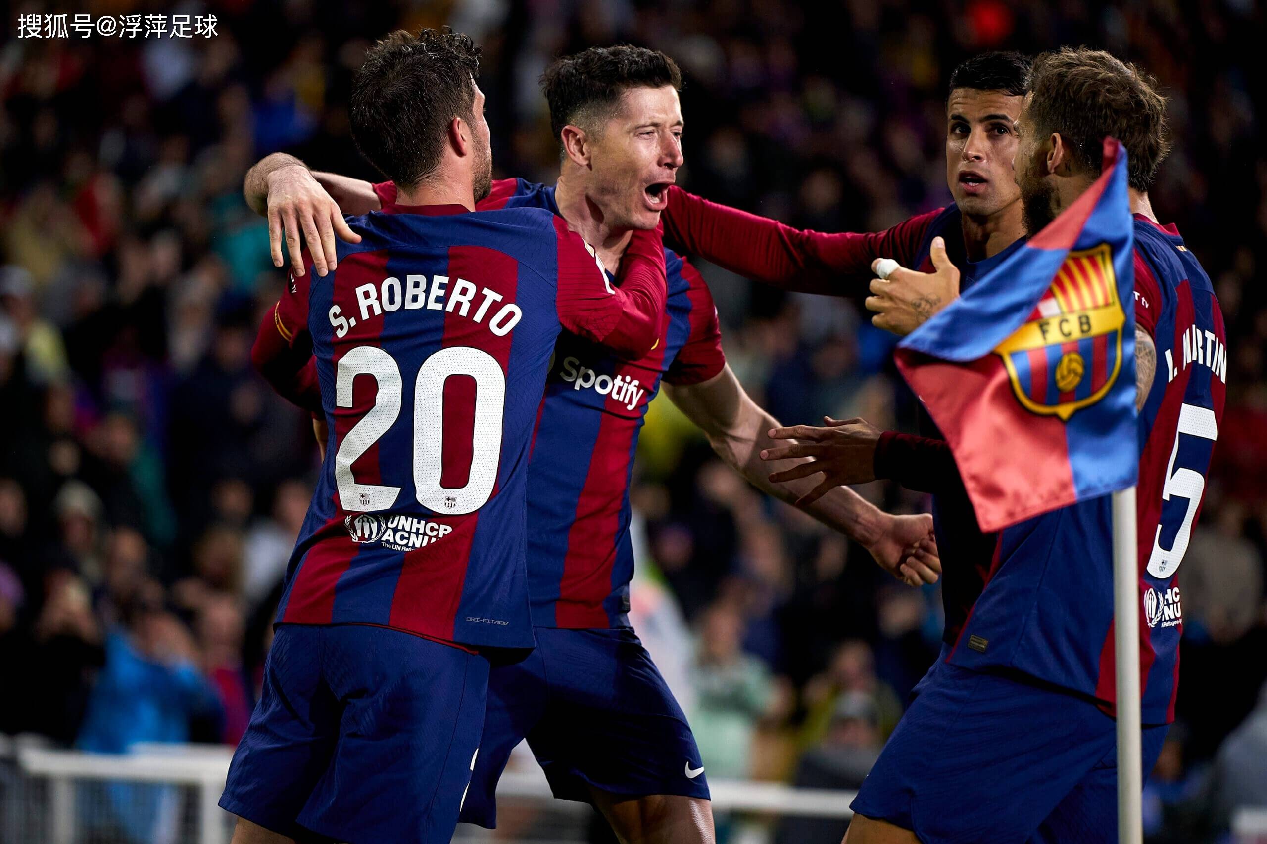 曝迈阿密国际敲定莱万加盟巴萨已决定不与其续约的简单介绍  第2张