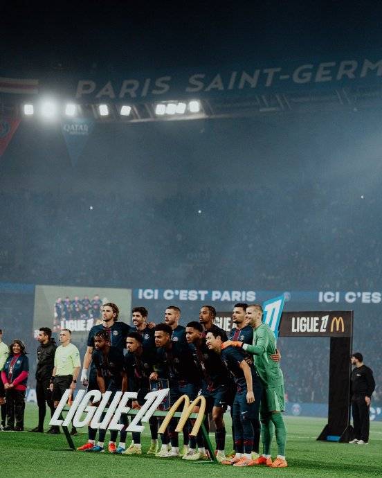 包含巴黎圣日耳曼与舍瓦利耶达成协议球员是多纳鲁马可能替代者的词条