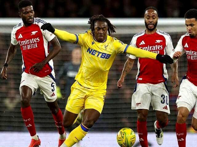 包含拜仁慕尼黑将埃泽列入引援名单球队将与阿森纳竞争球员的词条  第2张