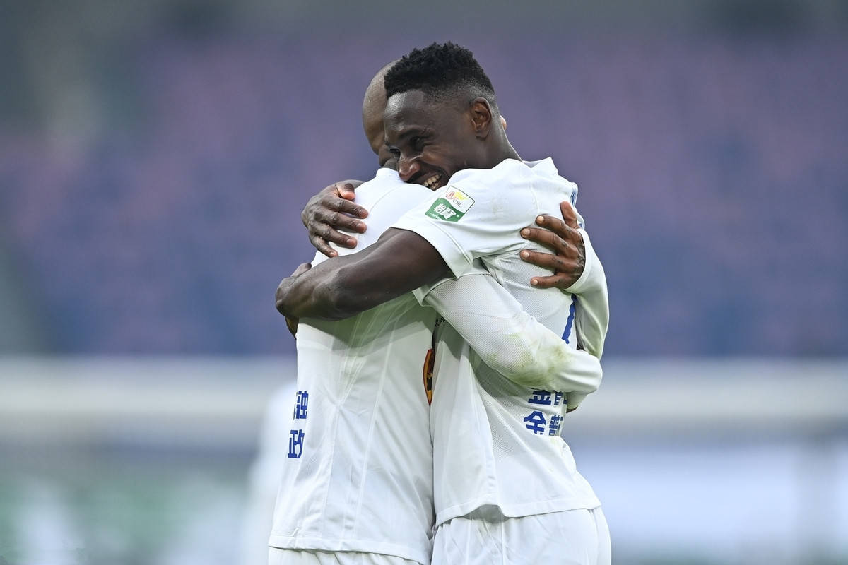 大连英博外援卡兰加自宣离队球员合约到期的简单介绍  第1张