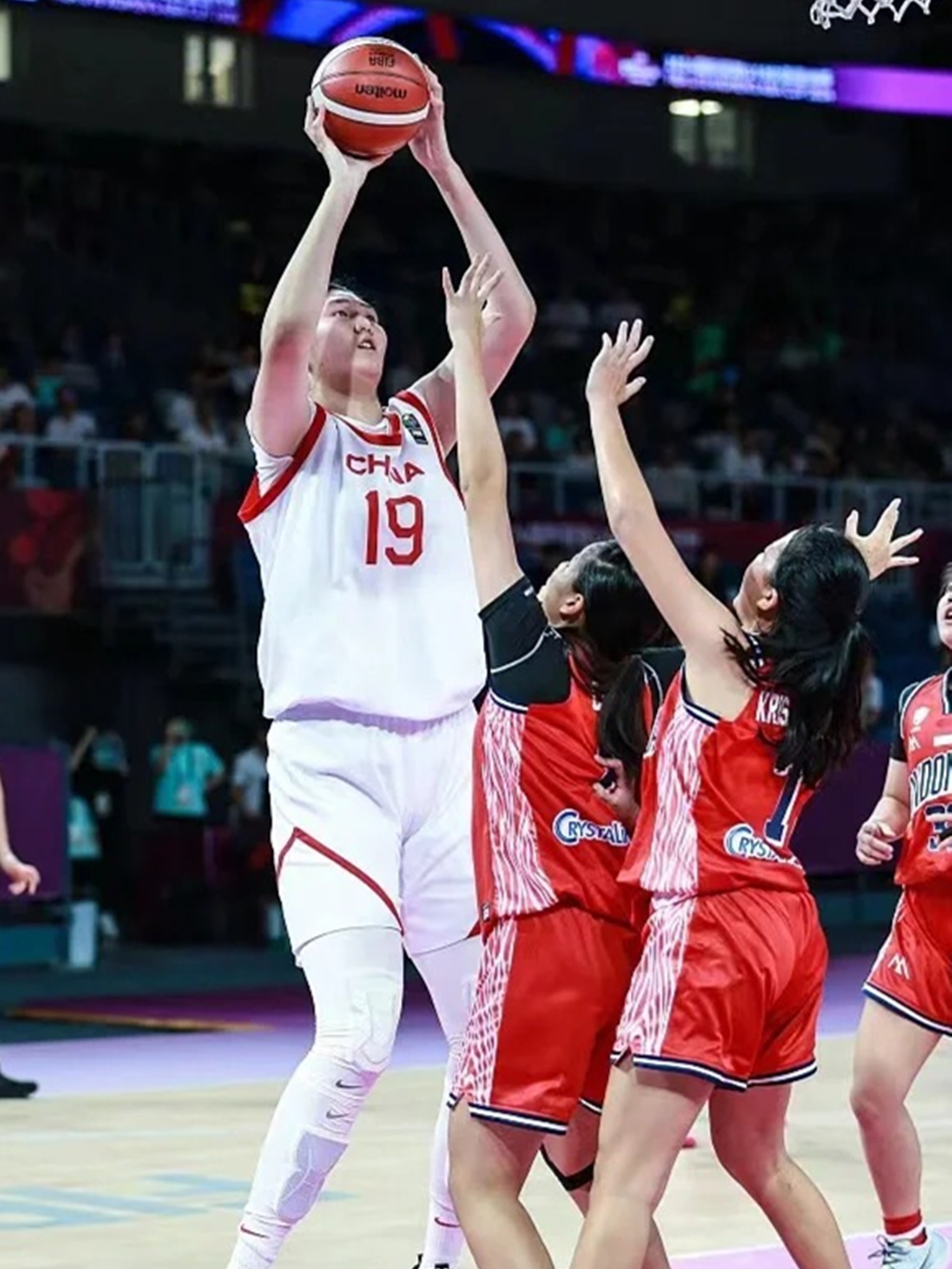 中国女篮2米26女姚明张子宇获重点培养正积极探索专项训练的简单介绍