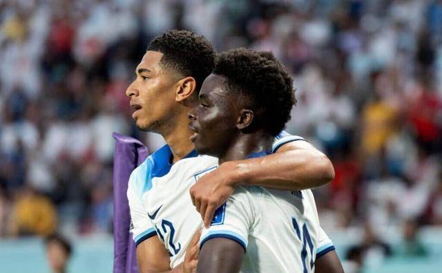 贝林厄姆和卡马文加参加部分草场训练两人新赛季均未出场的简单介绍  第2张