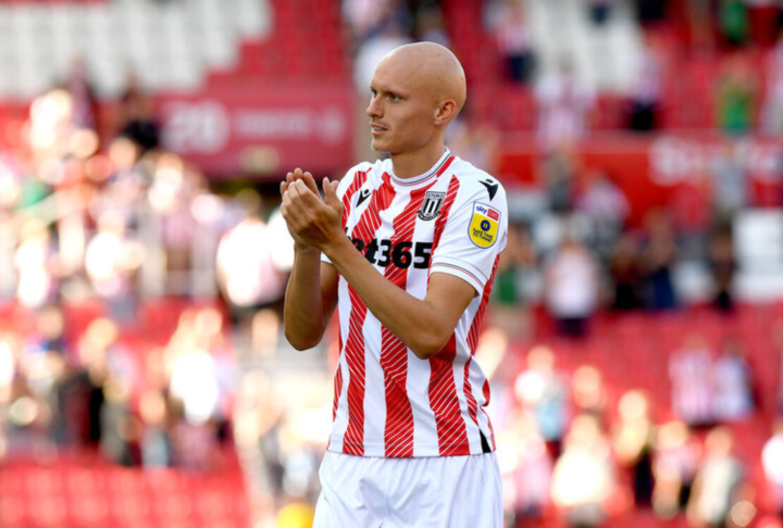 英依超：比利列卡尔镇VS威灵联的简单介绍