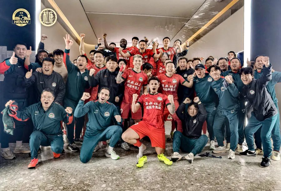 河南队主场迎战梅州客家河南队阵容齐整的简单介绍  第1张