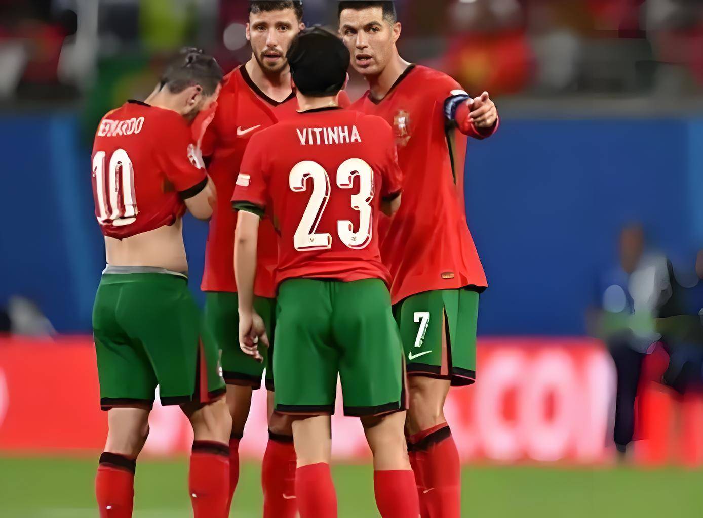 世预赛爱尔兰2-2匈牙利两队各获一分 第1张 世预赛爱尔兰2-2匈牙利两队各获一分 第1张