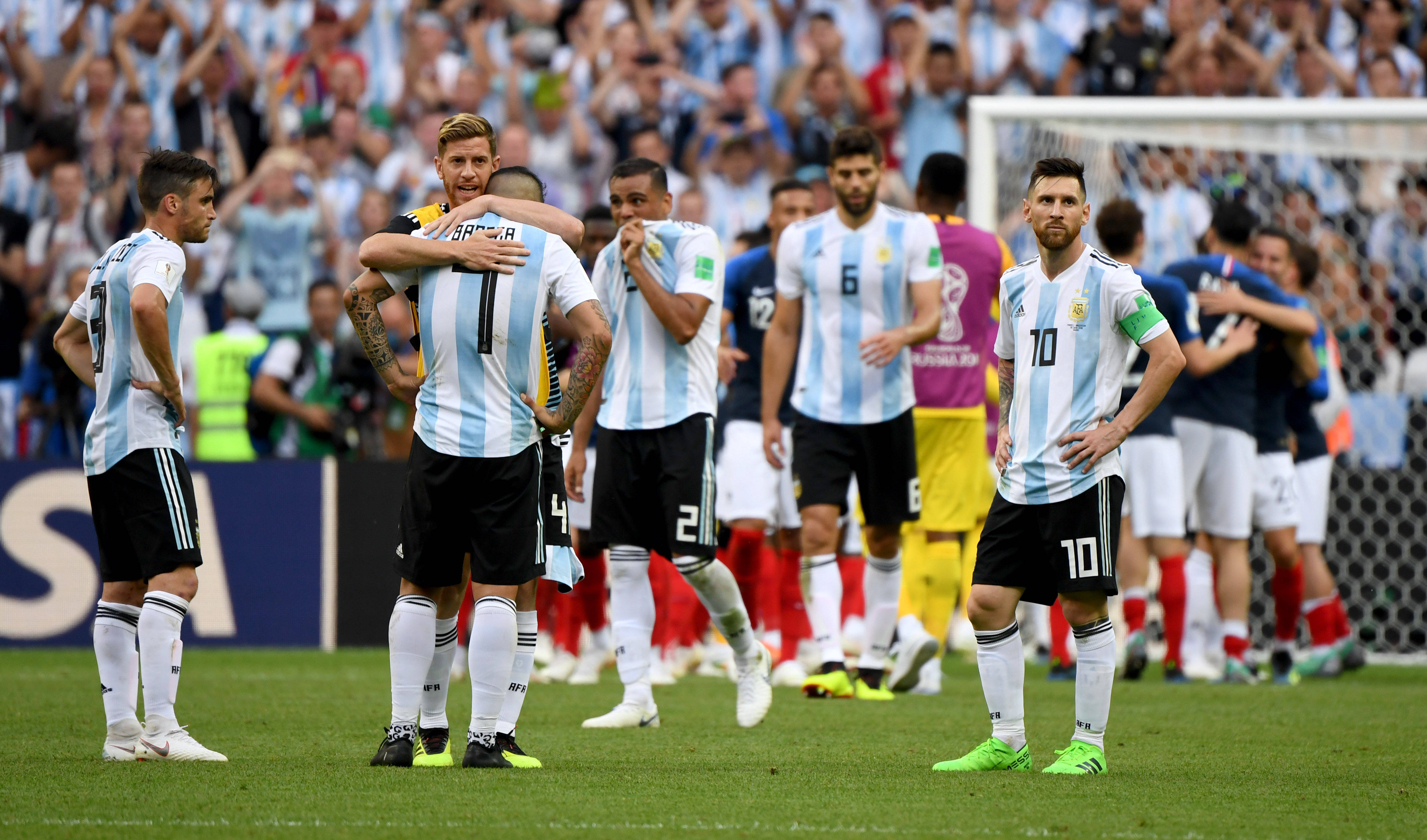 包含阿根廷世预赛大名单出炉全力备战关键战役的词条