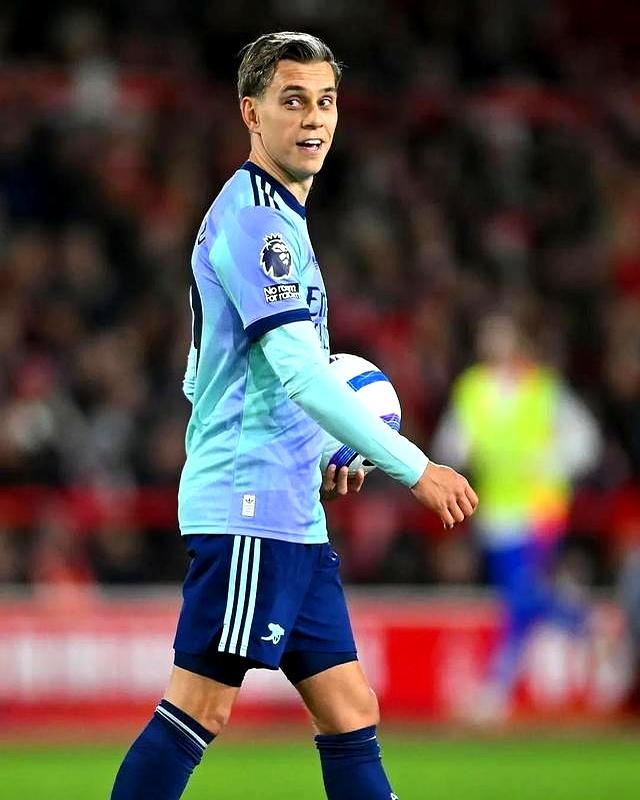 诺丁汉森林公布欧联杯名单津琴科落选的简单介绍 第1张 诺丁汉森林公布欧联杯名单津琴科落选的简单介绍 第1张