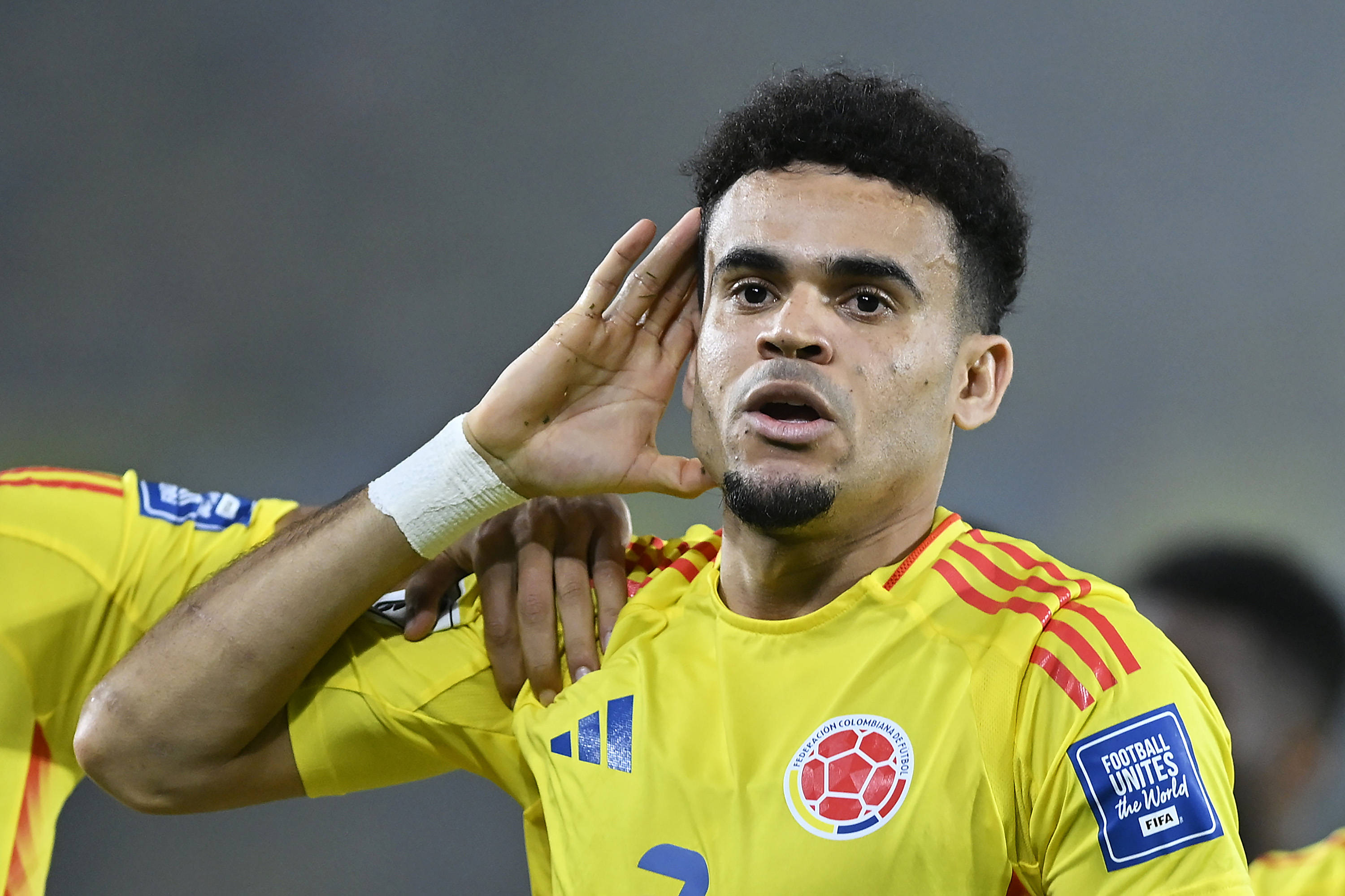 包含曝拜仁即将签下迪亚斯与利物浦达成协议的词条