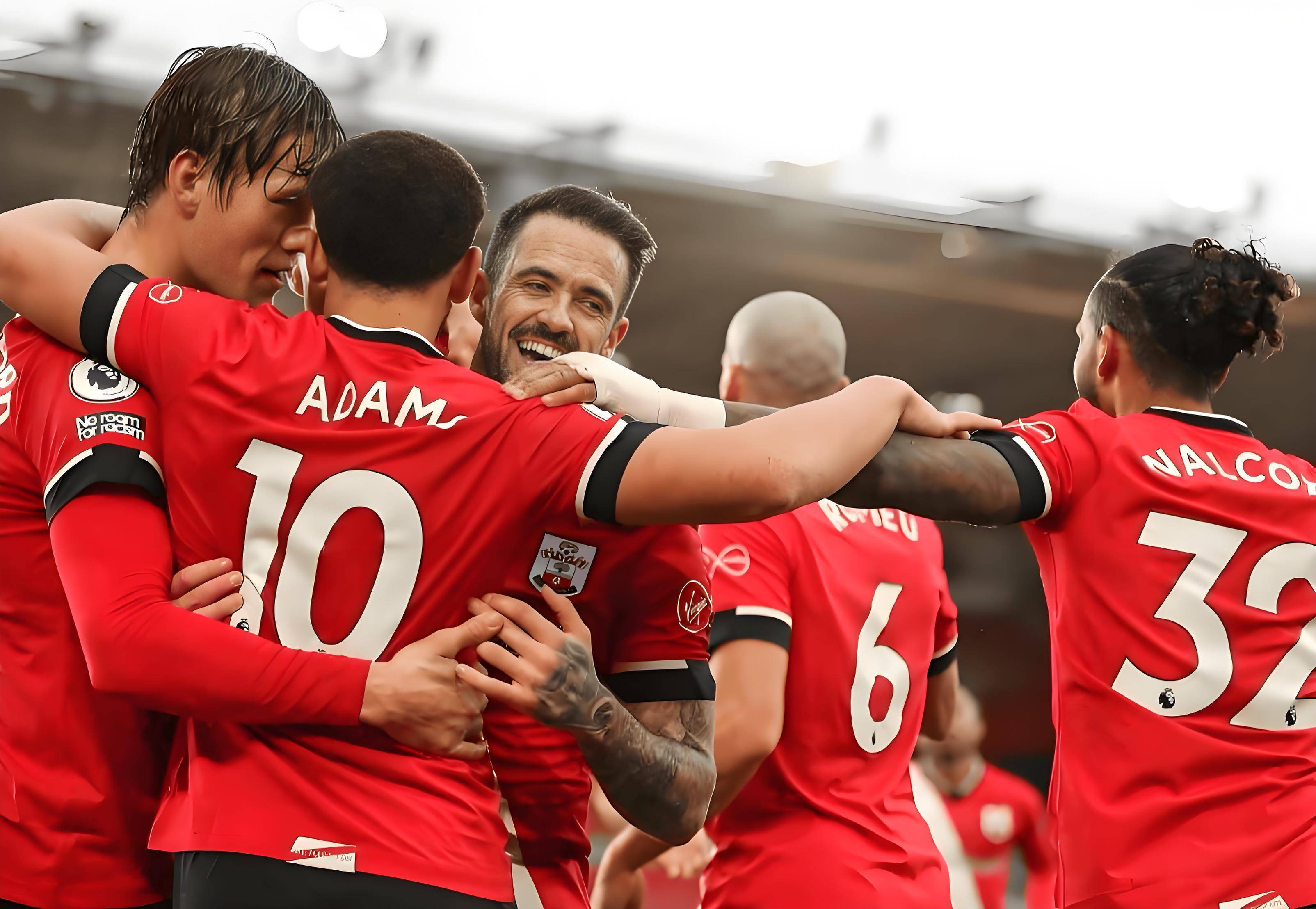 包含欧冠布鲁日vs巴塞罗那预测分析两队实力差距明显的词条