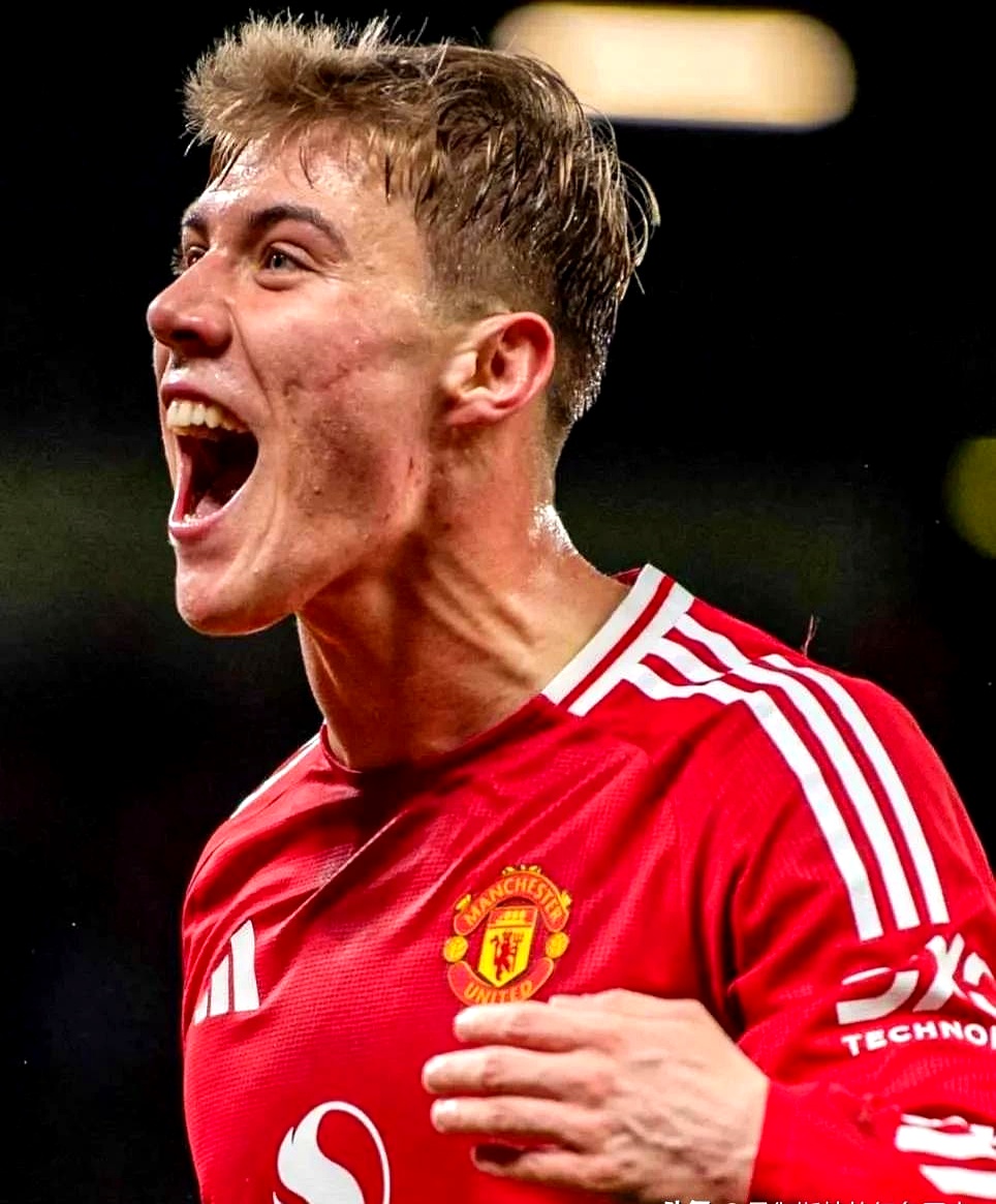 包含曼联可能让桑乔自由身离队他的合同将在2026年赛季结束时到期的词条