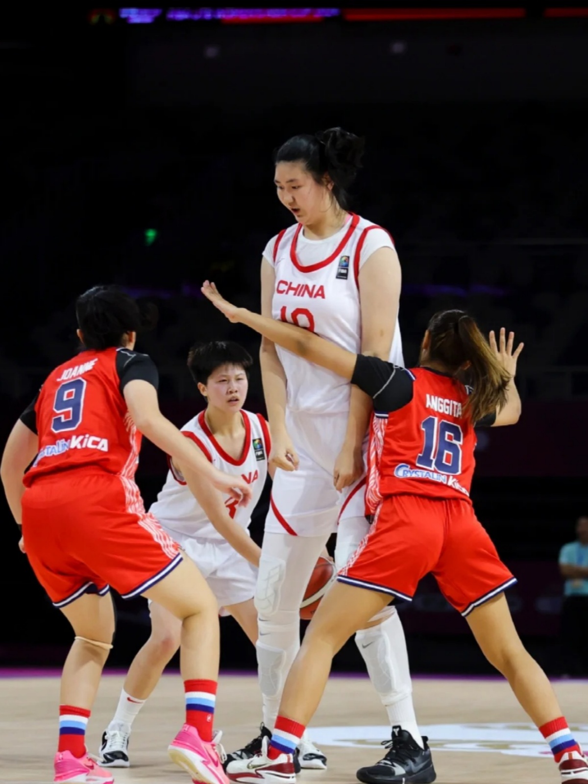 女篮亚洲杯中国女篮85-51新西兰女篮张子宇12+4杨舒予12分的简单介绍