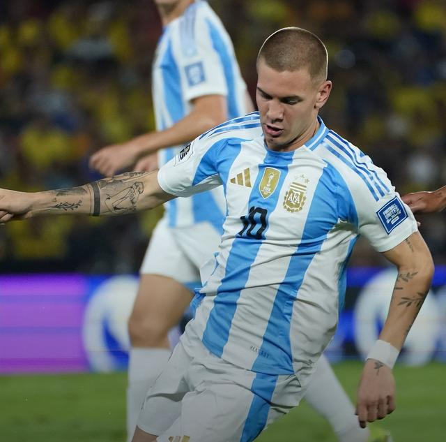 关于世预赛厄瓜多尔1-0阿根廷梅西缺席的信息