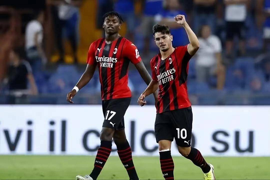 包含曝利兹联接近签下奥卡福与米兰达成协议的词条